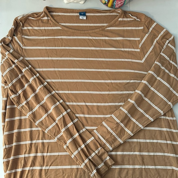 Old navy luxe long sleeve - Picture 1 of 2